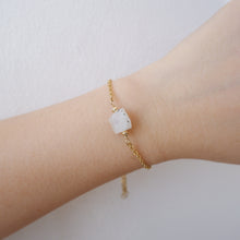 Dorothy Raw Crystal Bracelet