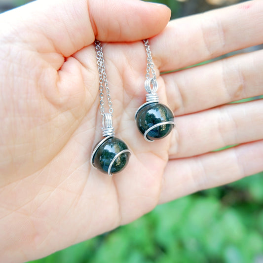 Dark Green Jade Gaia Necklace