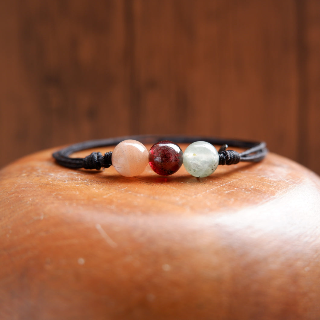 Customized Thread Bracelet