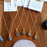 Free-form Oval Labradorite Necklace