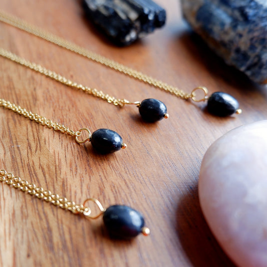 Free-form Necklace Shungite