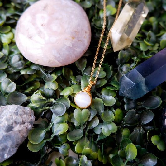 Dew Necklace - Selenite